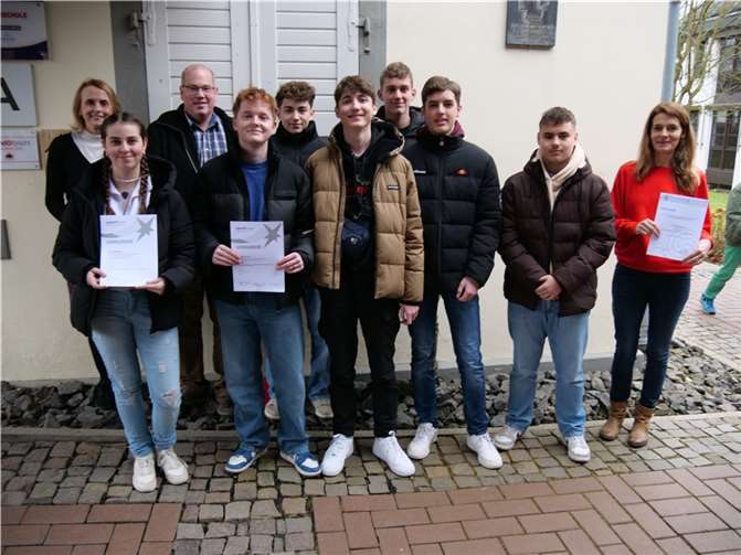 Die erfolgreichen KuBa-Schülerinnen und –Schüler. Foto: KuBa