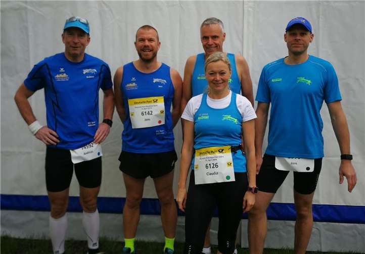 Die erfolgreichen Läufer beim Bonn-Marathon. privat