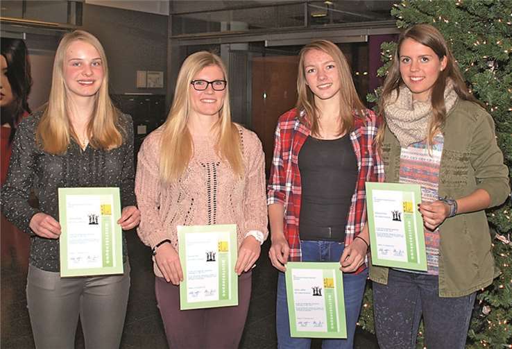 Die erfolgreichen Mädels des SSC Koblenz-Karthause (v.li.): Viktoria Müller, Theresa Pötz, Celina Leffler und Johanna Franz. US