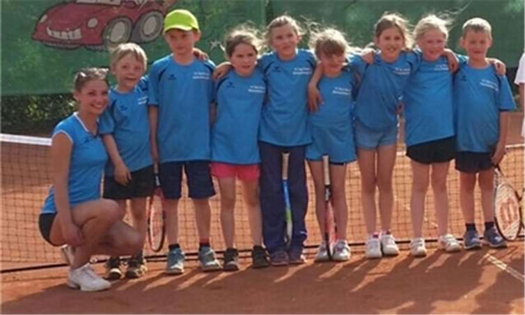 Die erfolgreichen Mainzelmännchen (v.l.): Laura Sitko, Lenny Castor, Kasper Handel, Nele Brands, Leni Schmitz- Jansen, Sarah Kusber, Smilla Vollmer, Emma Happ und Lenny Steinbrück. privat