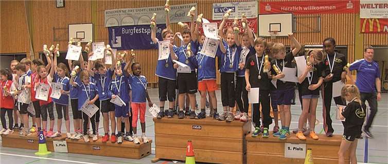 Die erfolgreichen Mayener Teams schafften es auf den ersten und dritten Rang.privat