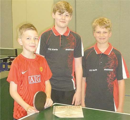 Die erfolgreichen Nachwuchsspieler des TTC Karla bei den Regionsranglisten (v.l.) Janosch Bresler, Thorben Veith, Daniel Zimmer. privat