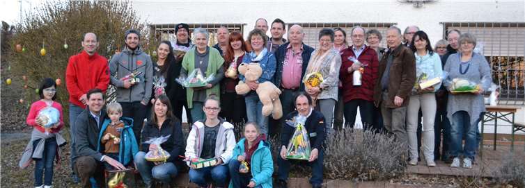 Die erfolgreichen Oster-Schützen freuen sich über bunte Preise. Schützengesellschaft St. Sebastianus Montabaur