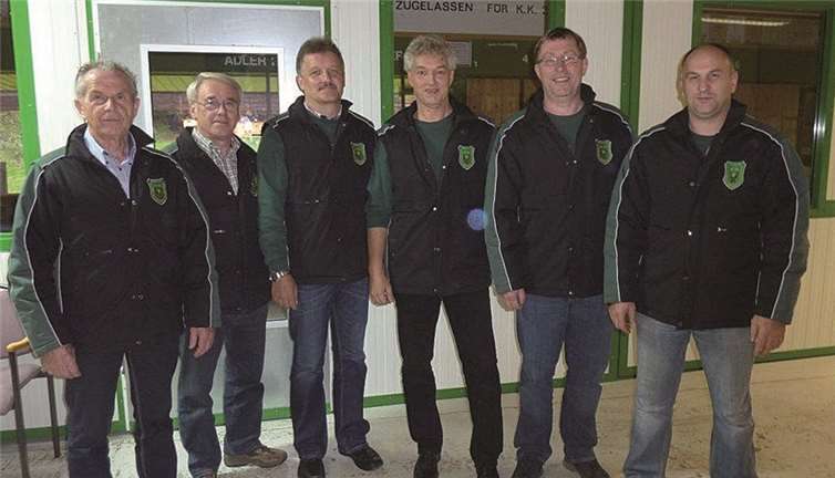 Die erfolgreichen Schützen des Herbstschießens (v.l.): Manfred Michels, Hermann Molitor, Kurt Weber, Erich Schmitt, Bernd Pulvermacher, Rainer Schmitt.
