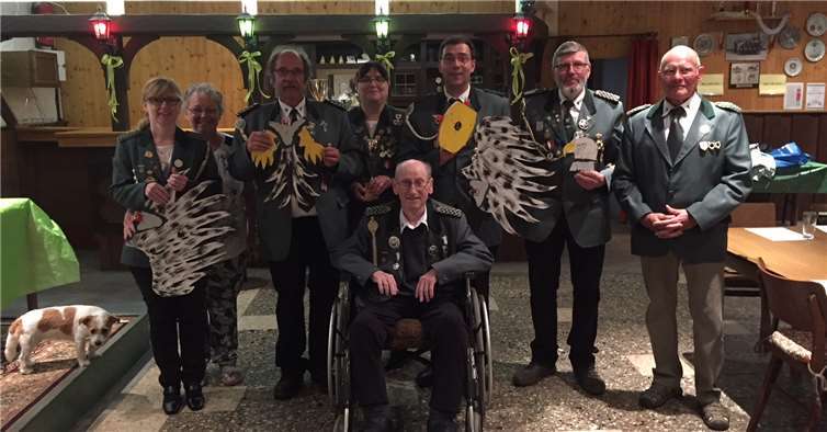 Die erfolgreichen Schützen stellten sich zum Gruppenfoto.privat