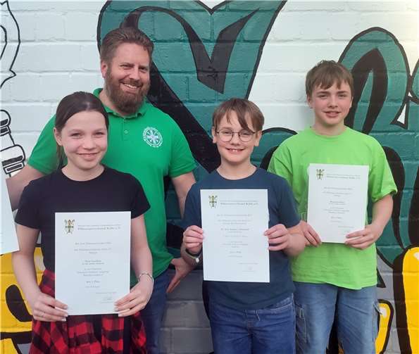 Die erfolgreichen Schützen: (v.l.) Nele Tuschen, Christian Klein, Florian Klein und Benjamin Klein.  Foto: privat