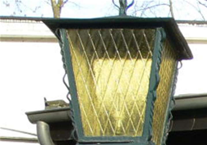 Die erfolgreichen Schützinnen ud Schützen: Evelyn Mros, Marianne Schenk, Marita Berndt (1.R.v.l.), Stephen Gasse, Walter Honerbach, Hartmut Schenk, Willi Pick, Dieter Schulz, Horst Becker (2.R.v.l.).privat