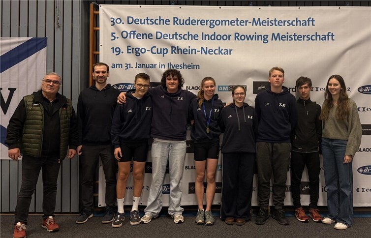 Die erfolgreichen Sportler der Rudergesellschaft Treis- Karden bei den 30. Deutschen Ruderergometer- Meisterschaften, Michael Hippert, Alexander Diedrich, Nils Isaak, Theo Arntz, Hannah Schenk, Neele Riehl, Moritz Wich-Glasen, Simon Wöhl und Laura Diedrich.