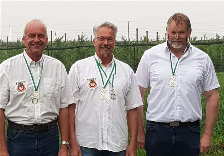 Die erfolgreichen Sportschützen (v.l.): Peter Jelinski, Wilfried Schragen, Bernd Lück.privat