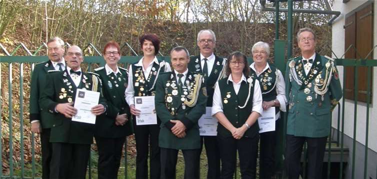 Die erfolgreichen TeilnehmerInnen der Bezirksmeisterschaften 2015. privat