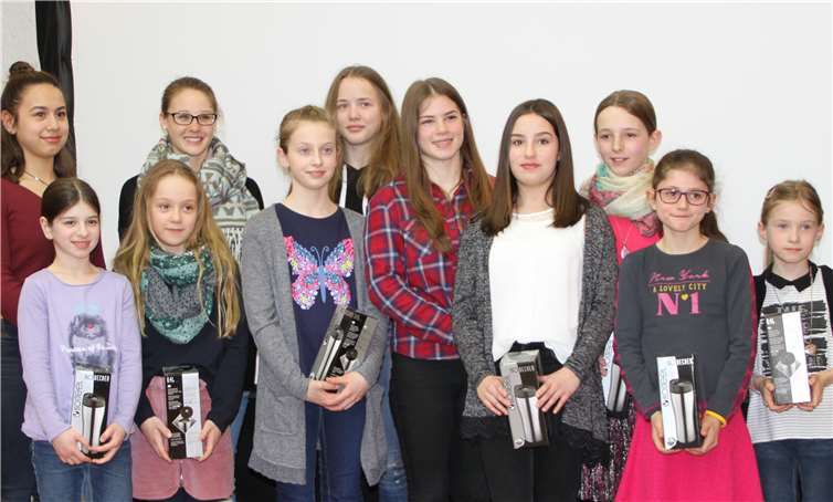 Die erfolgreichen Turnerinnen im Geräteturnen vom TV-Bad Ems, TV-Braubach und TV-Birlenbach-Fachingen.