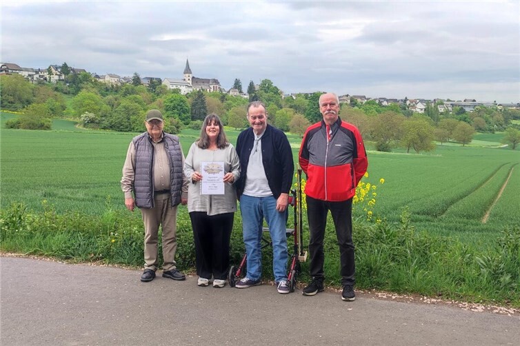 Die erfolreiche Schützin und erfolgreichen Schützen (v.l.n.r.): Werner Rüber, Ingrid Nürnberg, Hilmar Butz, Gerhard Greßler. Auf dem Foto fehlt Frank König.
