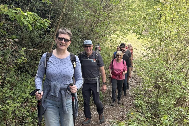 Die erste Achtsamkeitswanderung in Sayn kam gut an.