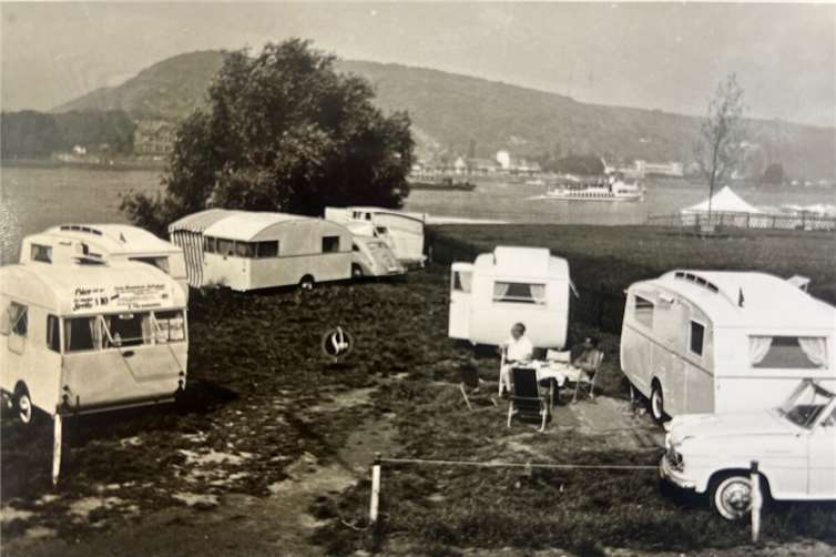 Ancampen 2025: Niesmann Caravaning eröffnet die Campingsaison mit einem besonderen Jubiläum Die erste Fahrzeug-Show Mitte der 60er Jahre in Bad Hönningen.