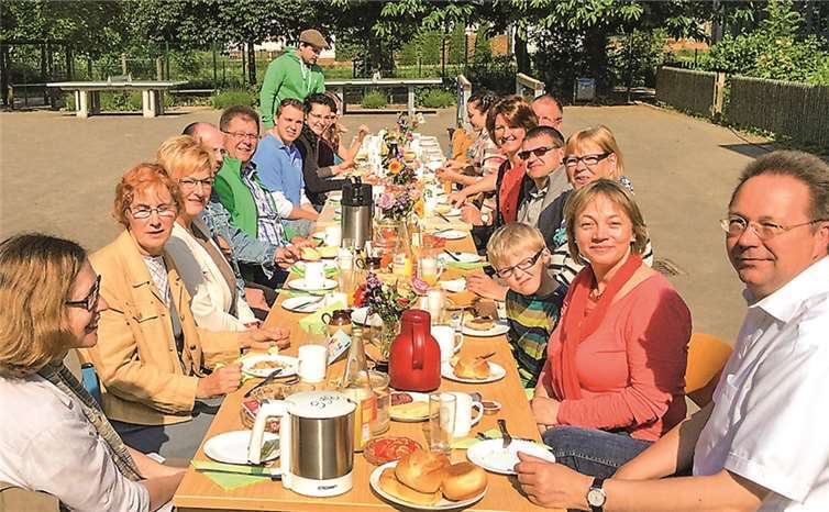 Die erste Fairtrade-Frühstücksgesellschaft in Bad Bodendorf traf sich zum gemeinsamen Frühstücken. privat