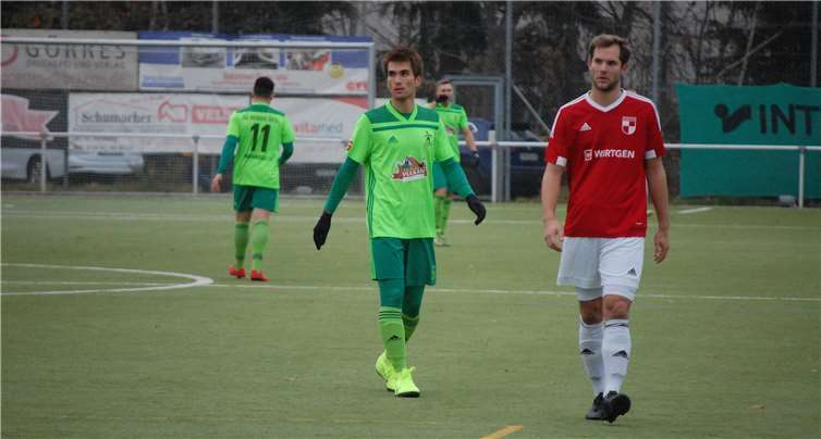 Die erste Hälfte der Vorbereitung hat die Mannschaft von Spielertrainer Kodai Stalph (Mitte) absolviert. Fotos: SK