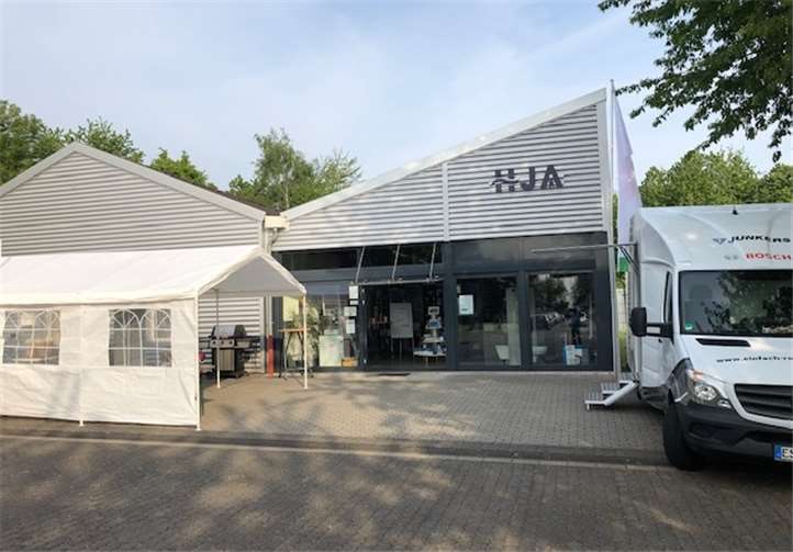 Die erste Hausmesse der Firma HJA verlief sehr erfolgreich. Foto: privat