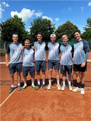 Die erste Herrenmannschaft.  Foto: Jonathan Schmitz
