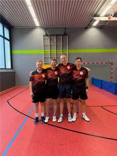 Die erste Herrenmannschaft der SG Sinzig/Ehlingen startete mit einem spannenden 5:5-Unentschieden gegen den TuS Weitefeld-Langenbach in die neue Verbandsliga-Saison. Foto: privat