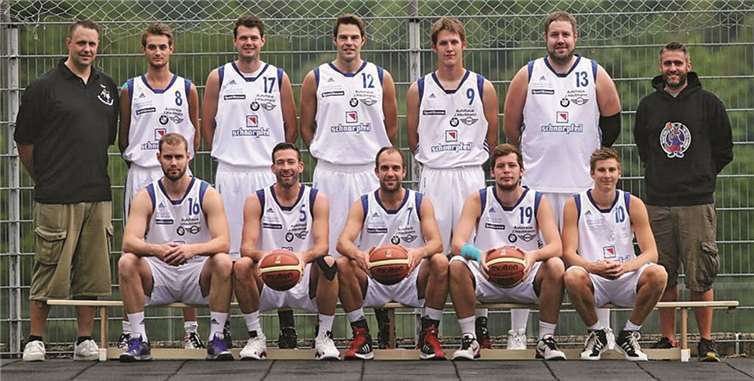 Die erste Mannschaft des TuS Treis-Karden gewinnt ihr erstes Spiel in der Oberliga.privat