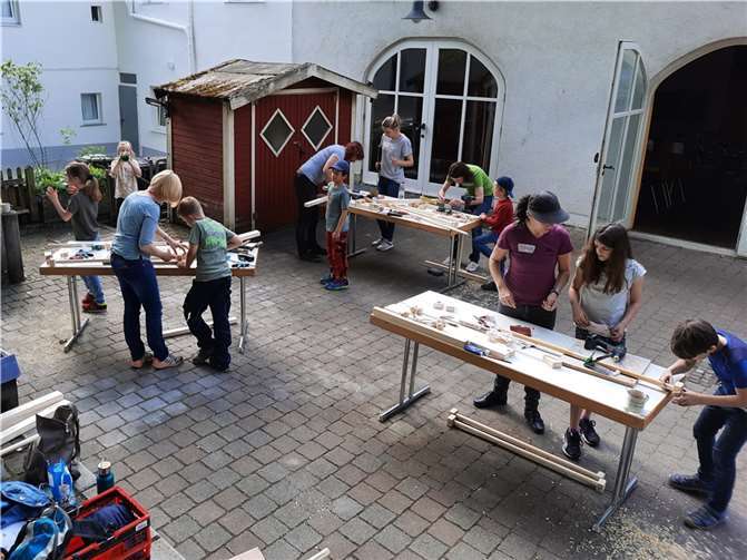 Die erste Mutter-Kinder-Schreinerwerkstatt war gut besucht. Foto: privat