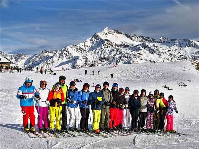 Die erste Skitour der Abteilung Ski & Snowboard des TV 06 Bad Neuenahr nach zweijähriger pandemiebedingter Abstinenz fand sehr großen Anklang bei den zahlreich mitgereisten Skifreunden.Foto: privat