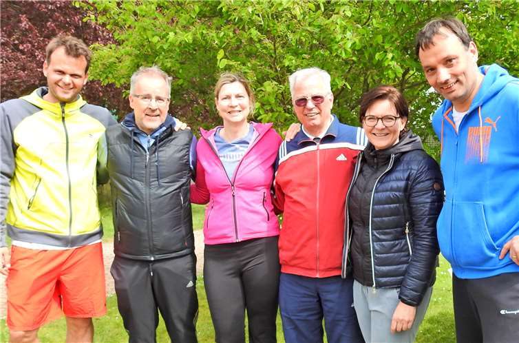 Die erste Vorsitzende Silke Stricker (2v.r.) mit ihrem aus Tanja Gorke, Thomas Degen, Karz von Bonin, Sebastian Hahn und Guido Gorke bestehenden Team. Privat