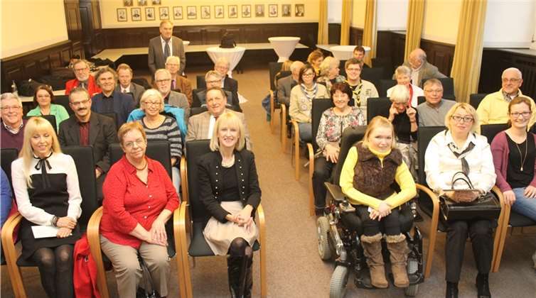 Die ersten 28 Ehreamtler bekamen in einer kleinen Feierstunde ihre Ehrenamtskarten überreicht. Stadt Koblenz