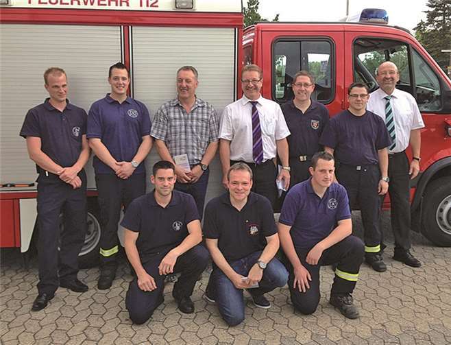 Die ersten Absolventen des Feuerwehrführerscheins aus Kripp, Oberwinter und Unkelbach. AB