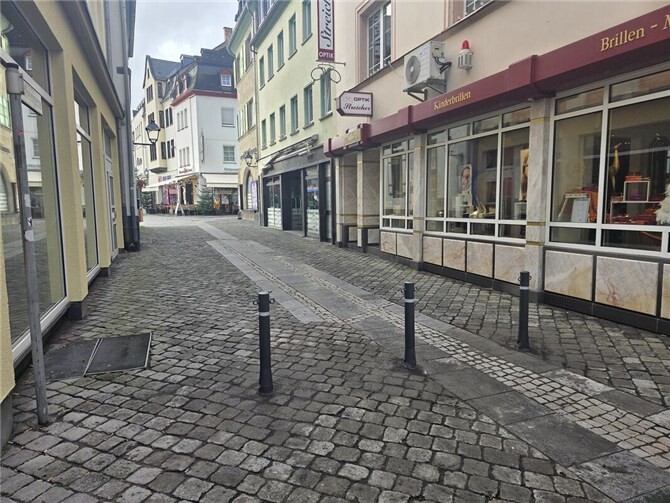 Die ersten Poller im Bereich der Innenstadt konnten bereits installiert werden. Foto: Elias Wilbert/Stadt Mayen