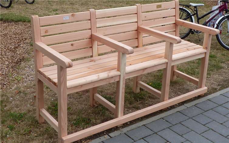 Die ersten Seniorenbänke stehen in Gappenach, Kirchwald und Löf.