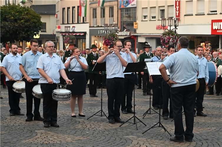 Die feierliche Zeremonie wurde musikalisch begleitet.