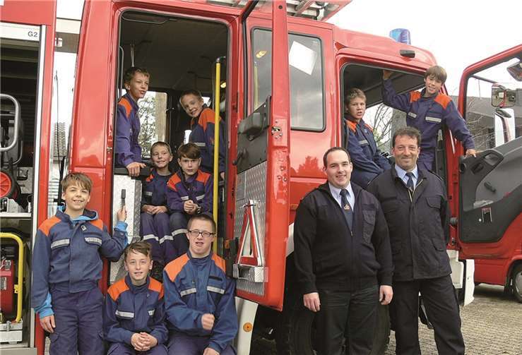 Die feuerwehrtechnischen Anforderungen bezüglich Fachwissen und praktischer Umsetzung bestand die Jugend auf Anhieb.