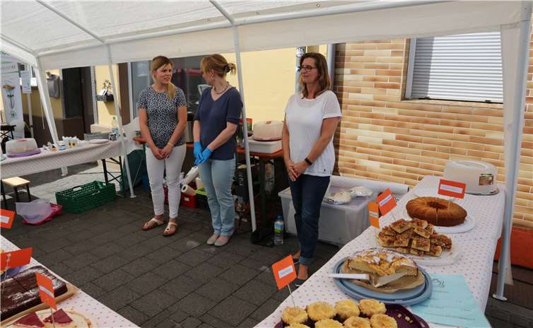 Die fleißigen Damen vom Förderverein der KiTa Stromberg.