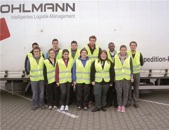 Die fleißigen Helfer - mit dabei auch Bischof Issac (hintere Reihe, 2. v.re.). privat