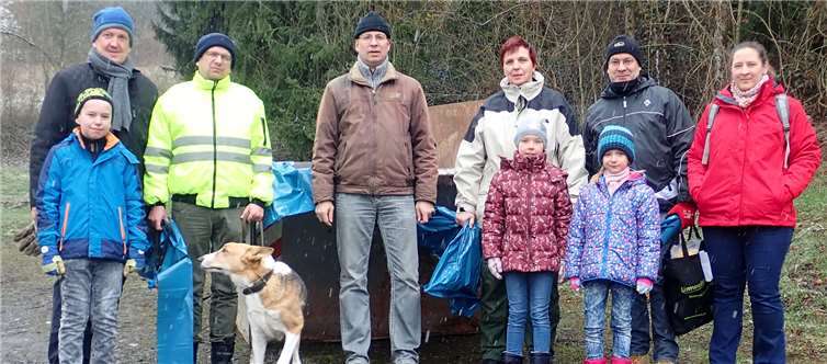 Die fleißigen Helfer trotzten dem Wetter. Privat