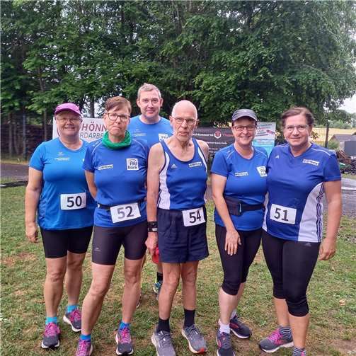 Die fleißigen LG’ler beim Schafberglauf in Neuhof.  Foto: Theresa Copeland