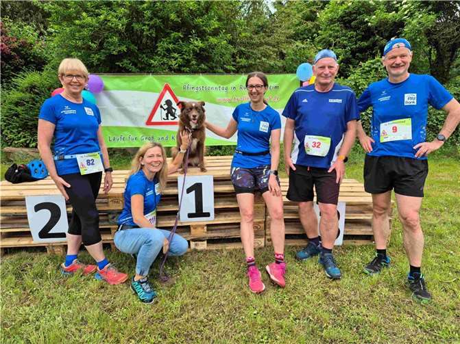 Die flotten LG’ler vor dem Start des Trollbachlaufs in Rümmelsheim.  Foto: J. Luxem