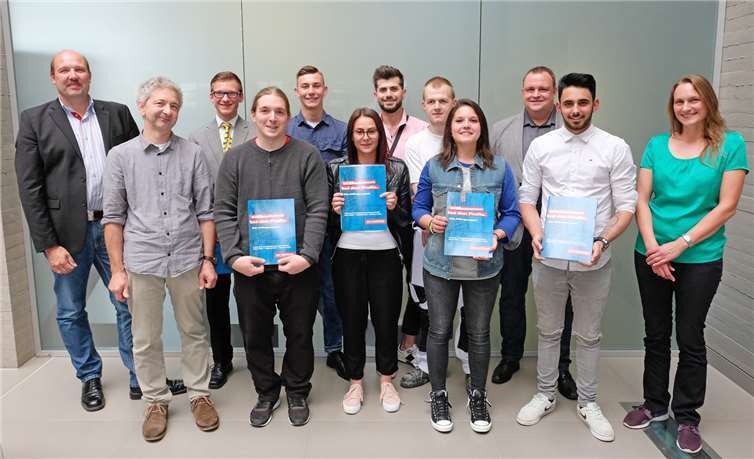 Die freigesprochenen Maler und Lackierer aus dem Bereich Koblenz. Michael Jordan