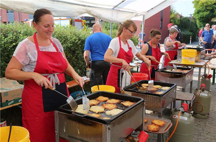Die frischen Reibekuchen waren kulinarisch der Renner.