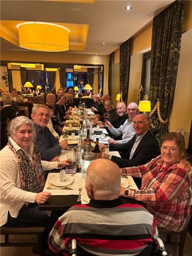 Die fröhliche Sängerfamilie.