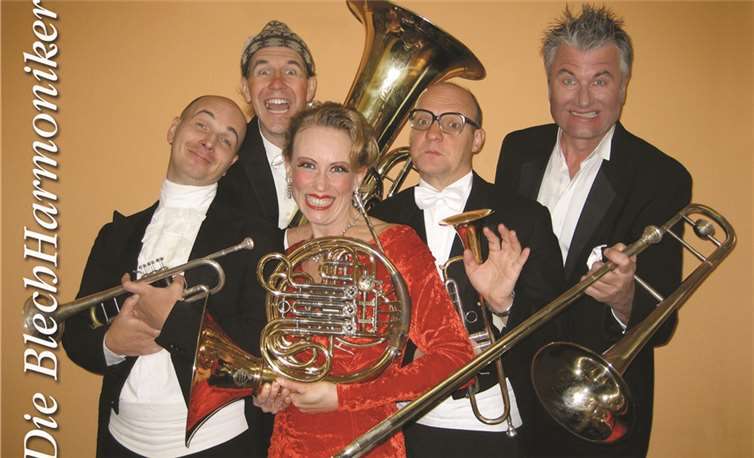 Die fünf Musiker Stephan Dürschmid (Trompete), Roland Kämmerling (Trompete), Ruth Funke (Horn), Bernd Lechtenfeld (Posaune) und Martin Kaiser (Tuba) vermischen verschiedenste Musikstile hemmungslos miteinander und führen sie im Rahmen einer Music-Comedy-Show auf. BlechHarmoniker
