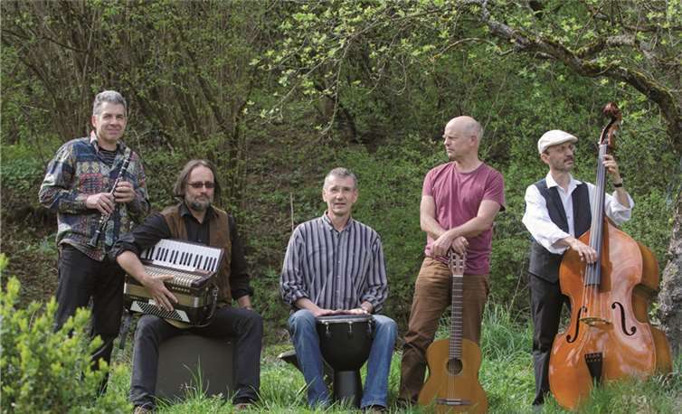 Die fünf Musiker bieten Exotisches aus dem Liedgut der Roma sowie jiddische und jüdische Klänge. privat