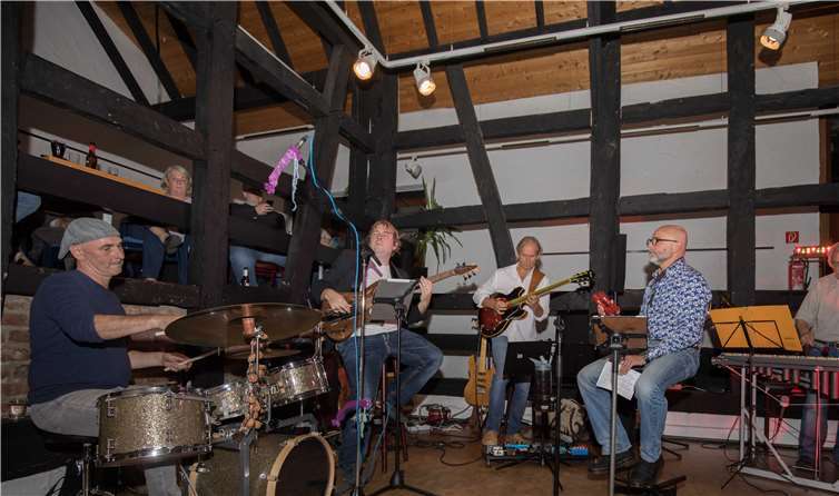 Die fünf Musiker interpretierten einen Querschnitt durch das „White Album“ in Jazz-Variationen. CEW