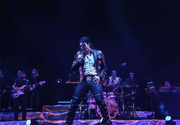 Die für Juni 2021 geplante Tribute Show des „King of Pop“ muss Coronabedingt erneut verschoben werden.Foto: privat