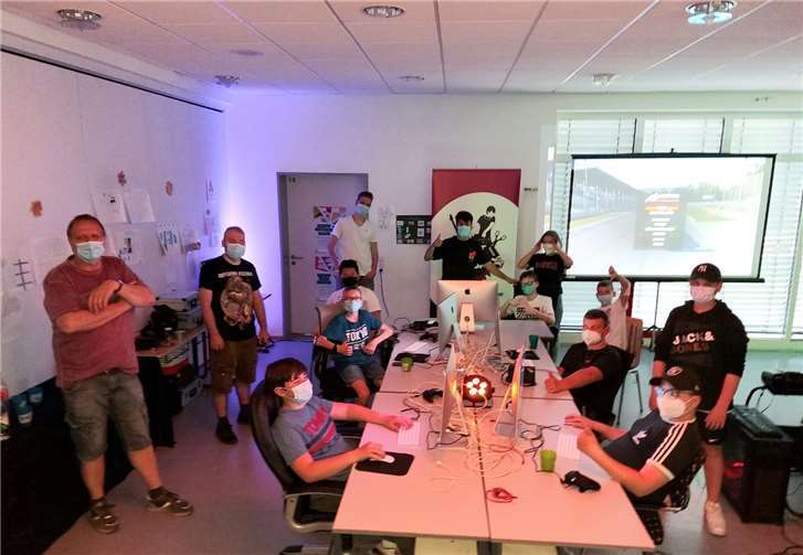 Die ganze Nacht wurde durchgespielt. Fotos: Jugendbüro Altenahr