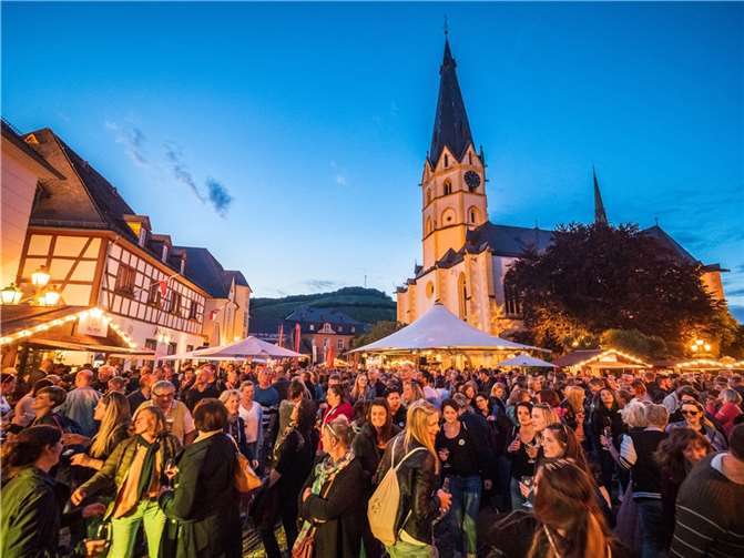 Die ganze Vielfalt der Ahrweine gibt es beim Weinmarkt der Ahr an Pfingsten zu erleben. Copyright: Dominik Ketz