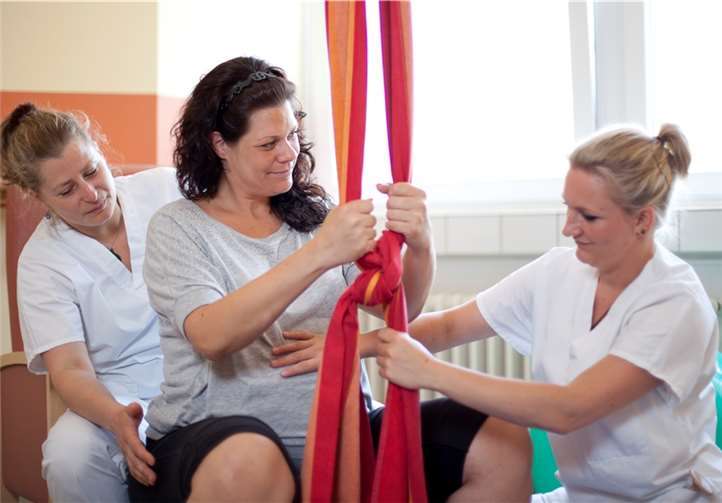 Die geburtshilfliche Station und die Elternschule bieten werdenden Eltern das komplette Programm rund um Schwangerschaft und Geburt.Privat