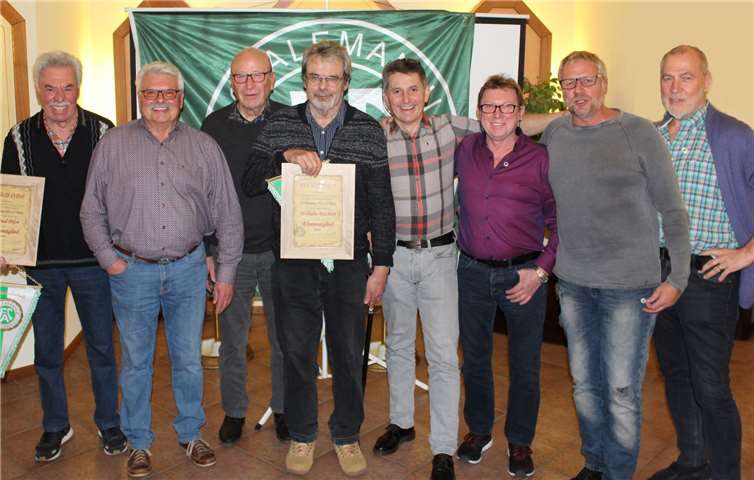 Die geehrten Mitglieder des FC Plaidt. Foto: privat