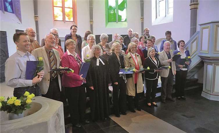 Die geehrten Sänger und Sängerinnen. privat